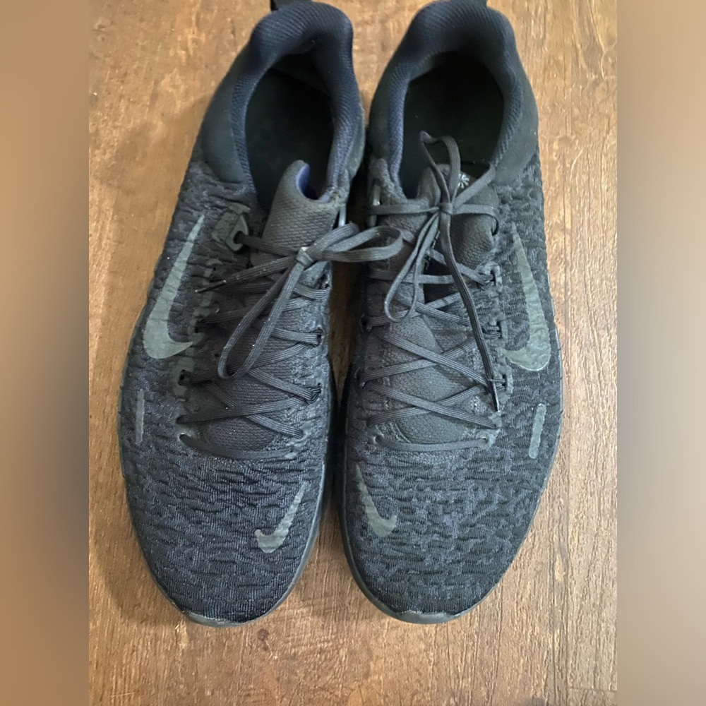 Nike. Size 11 black/grey